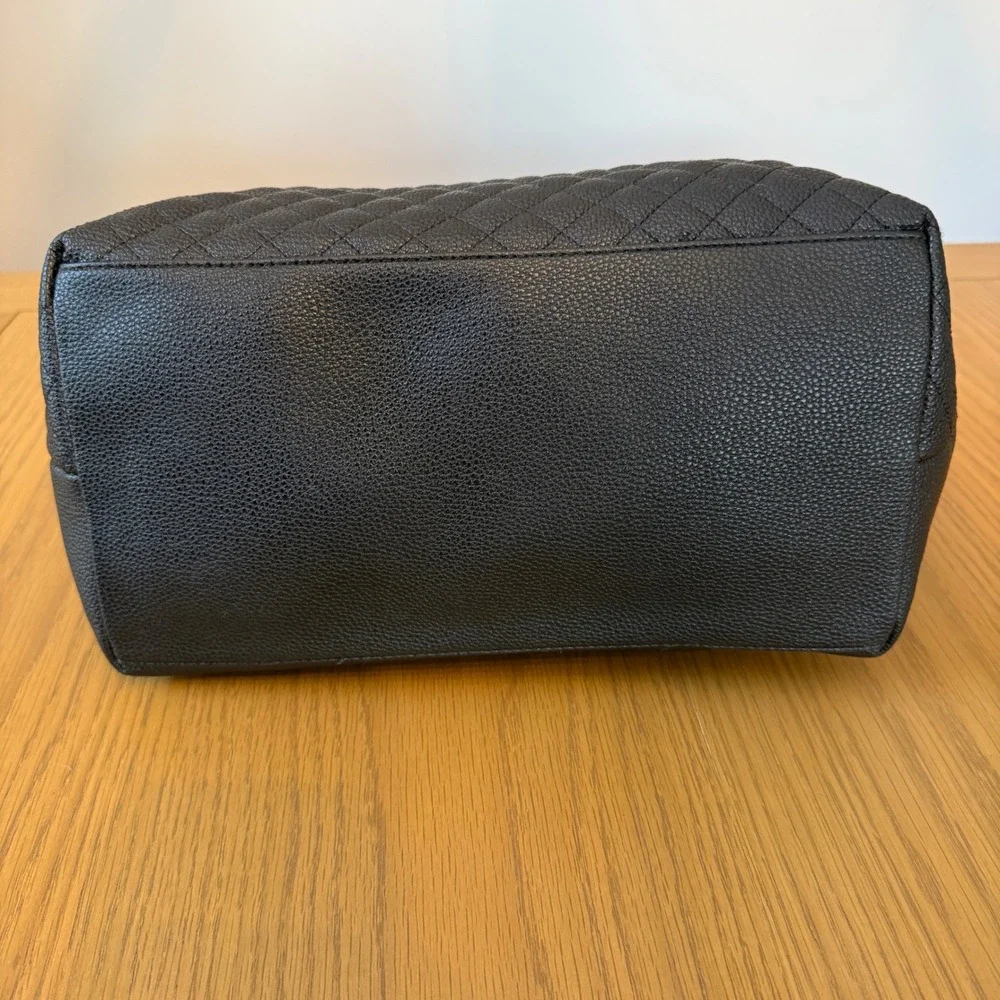 Kenneth Cole Reaction Quilted Tote Bag Women Large Black Faux Leather Diamond